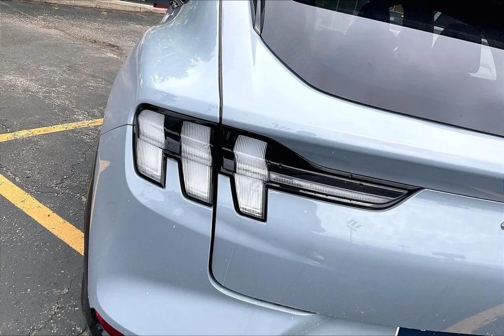 New 2026 Glacier Gray Metallic Tri-coat Ford Premium image 30