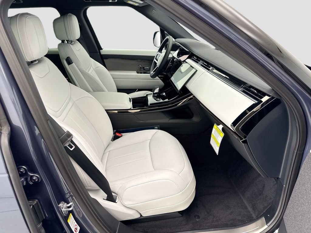 New 2026 Varesine Blue Land Rover SE image 18