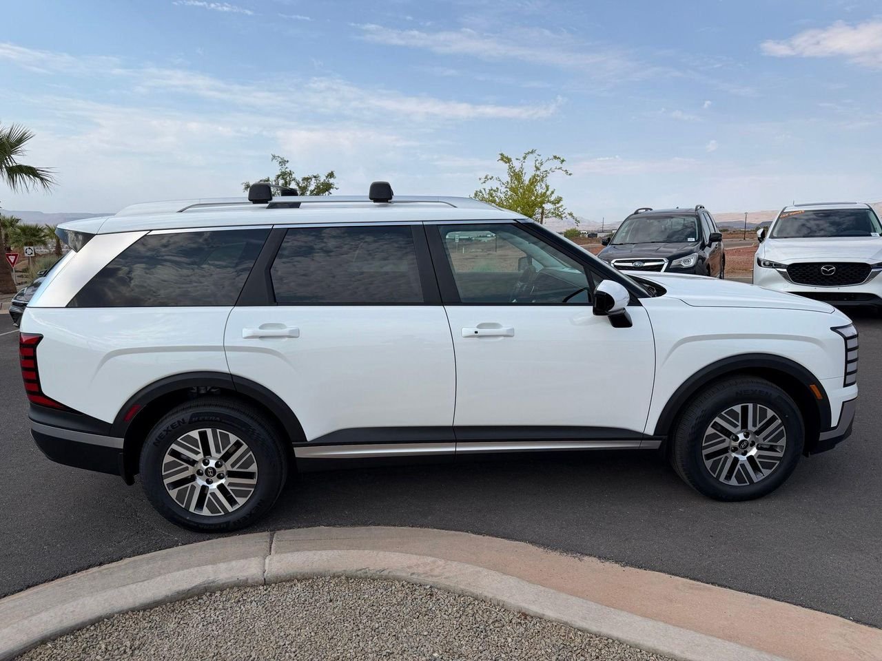 New 2027 White Hyundai SEL image 5