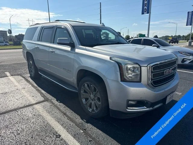 Used 2016 Silver GMC SLT image 3