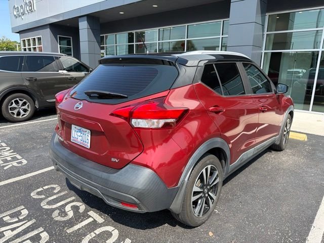 Used 2018 Red Nissan SV image 6