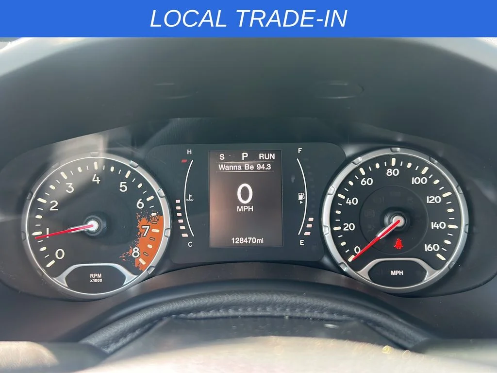 Used 2016 White Jeep Latitude image 18