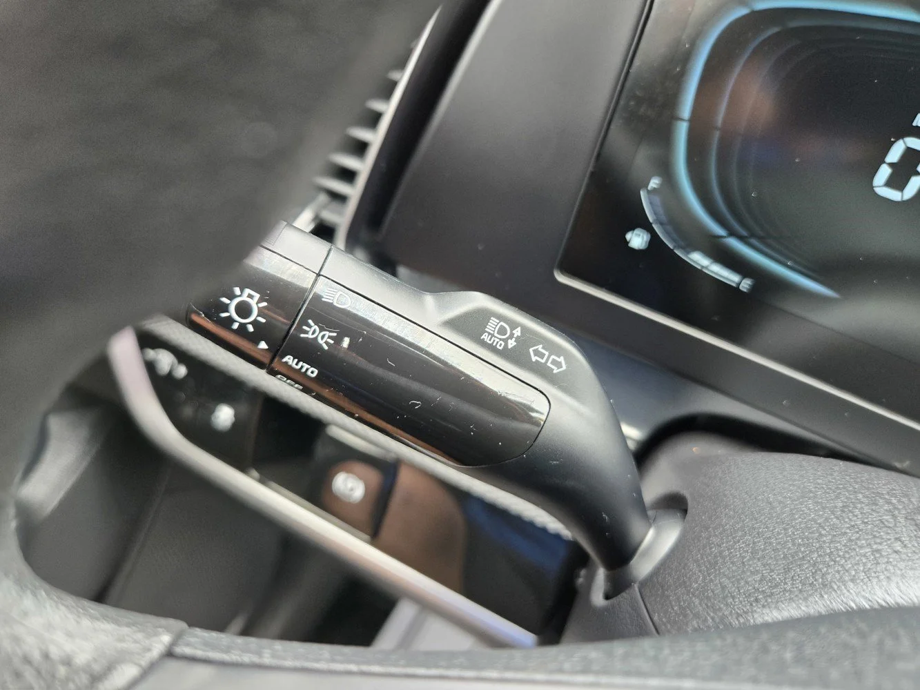 Used 2025 Ebony Black Kia LX image 21