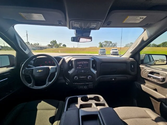 Used 2025 Black Chevrolet Custom image 12