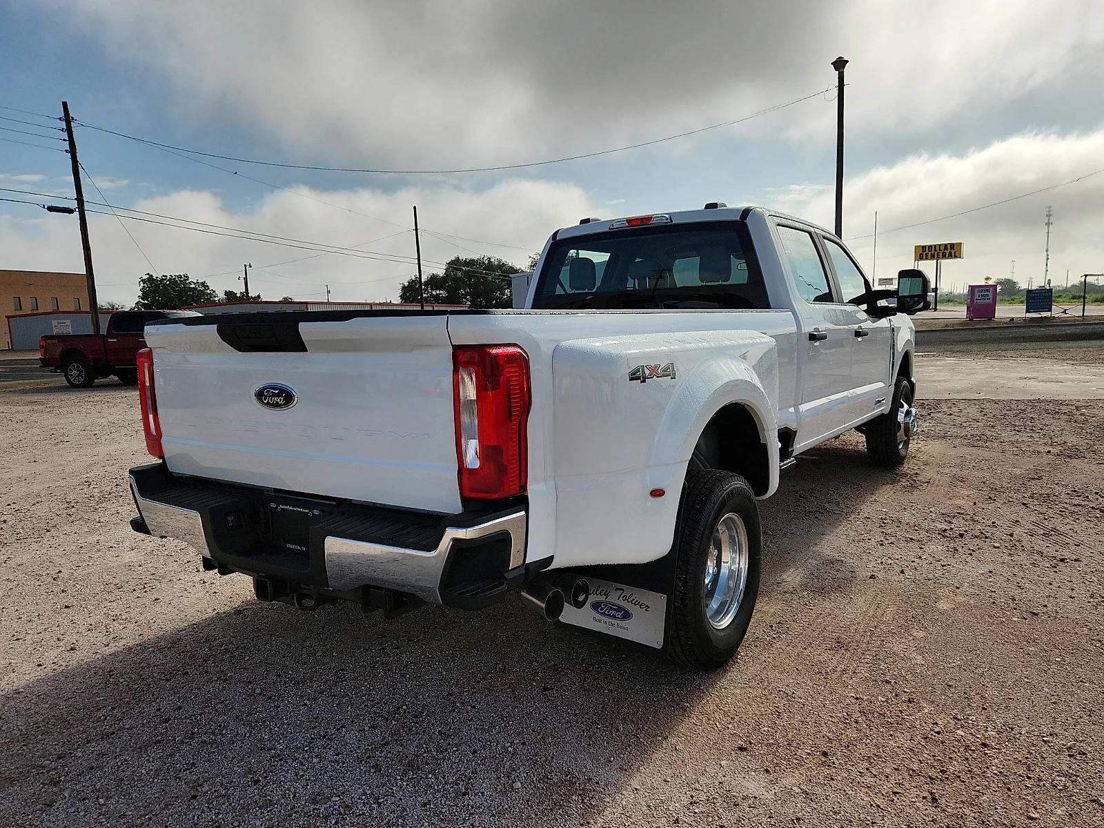 New 2026 Oxford White Ford XL image 7