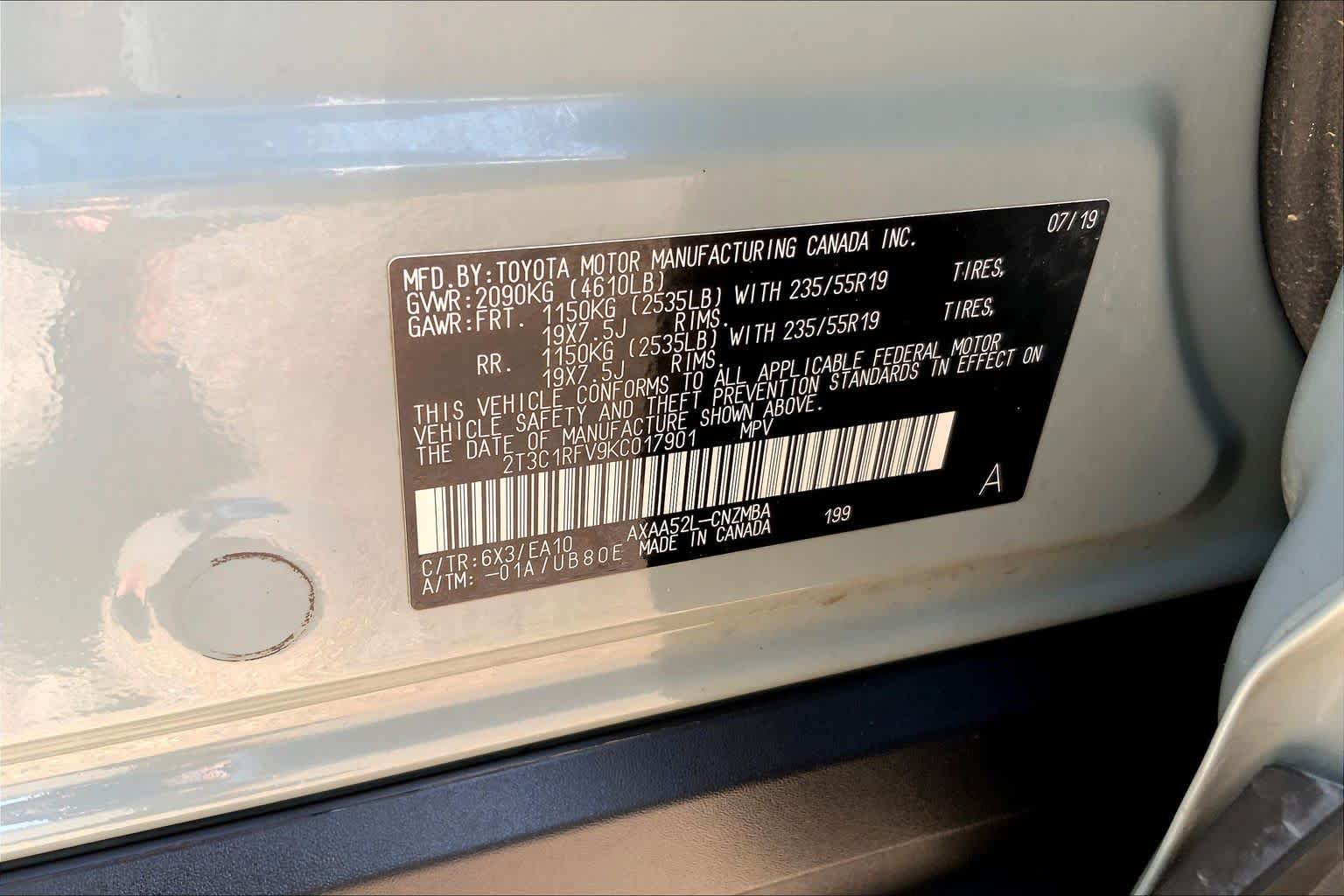 Used 2019 Lunar Rock Toyota XLE Premium image 36