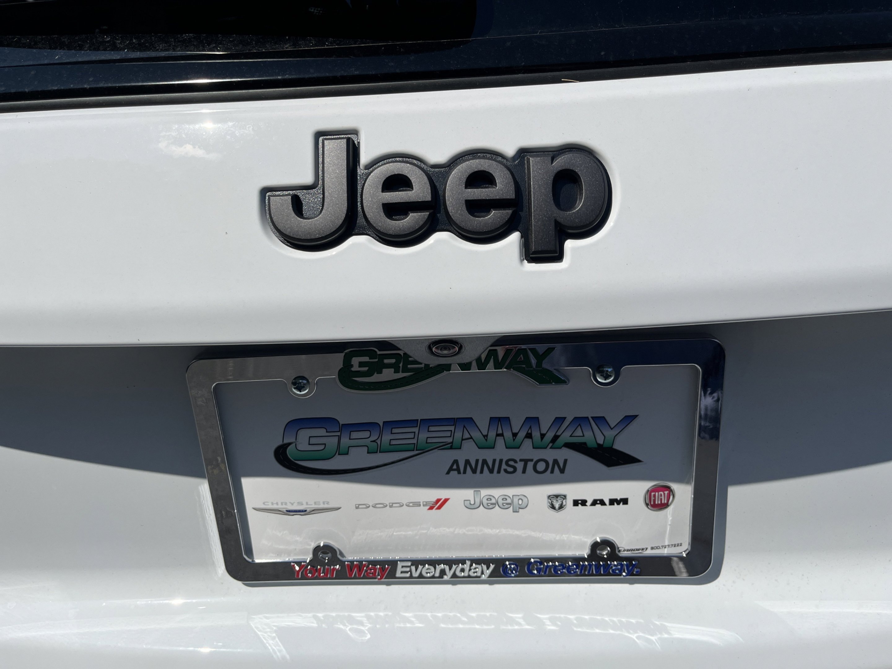 New 2026 Bright White Clearcoat Jeep Latitude Altitude image 29