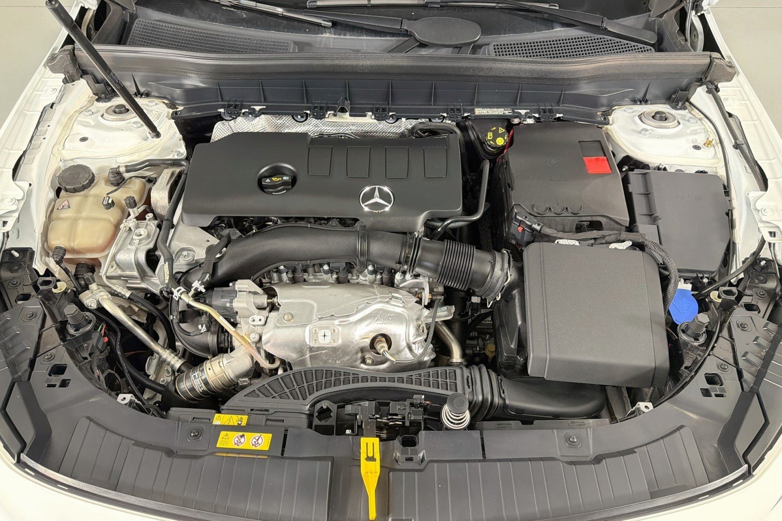Used 2023 Polar White Mercedes-Benz 250 image 11