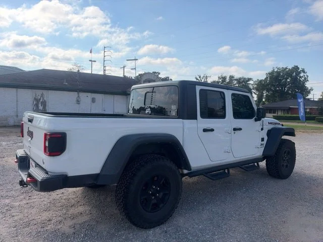 Used 2021 White Jeep Mojave image 14