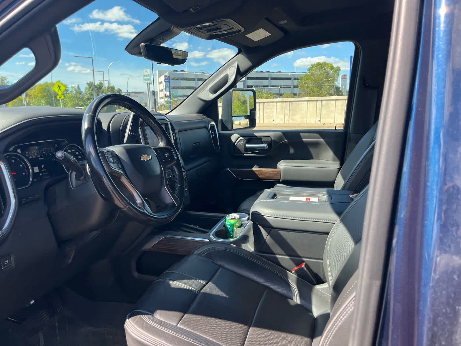 Used 2022 Northsky Blue Metallic Chevrolet High Country image 12