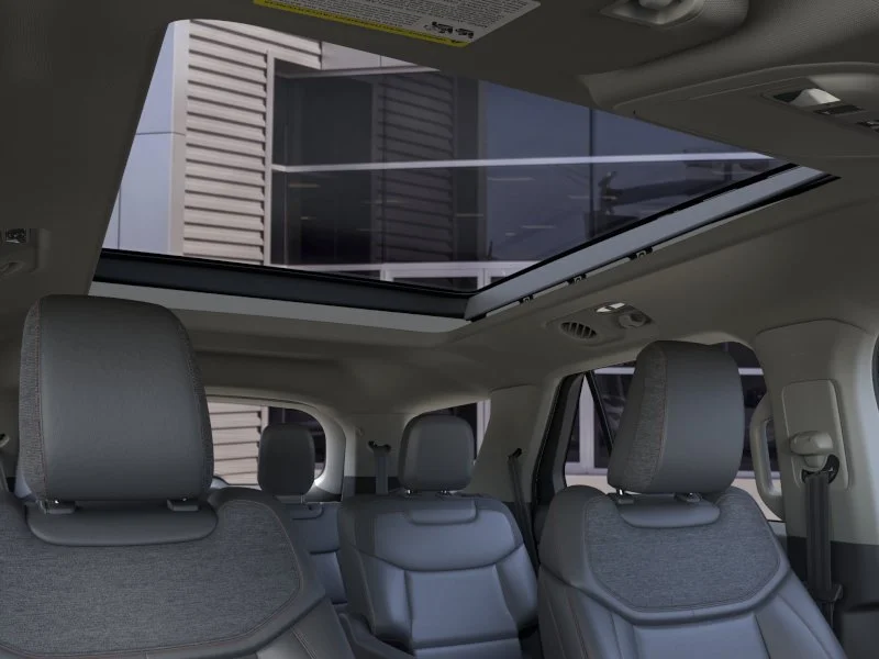New 2026 Star White Metallic Tri-Coat Ford Active image 22