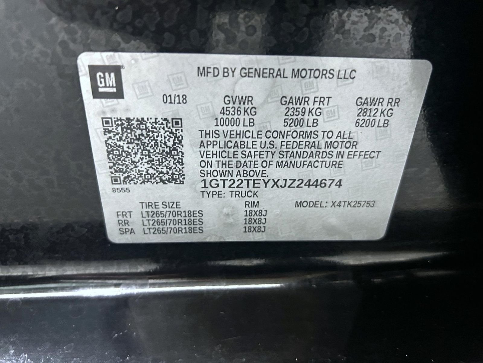 Used 2018 Black GMC SLT image 25