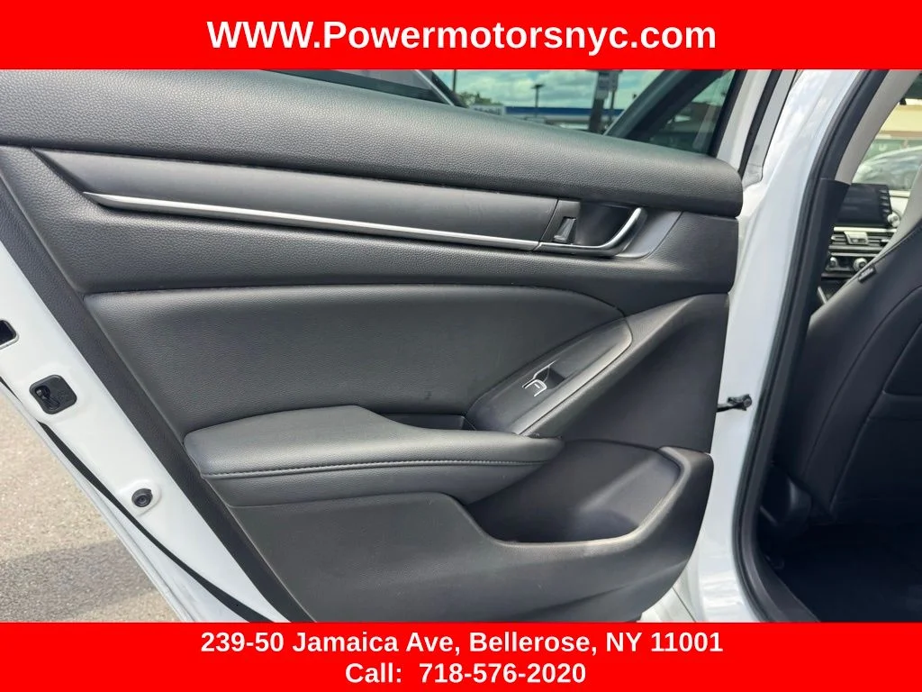 Used 2022 White Honda Sport Special Edition image 23