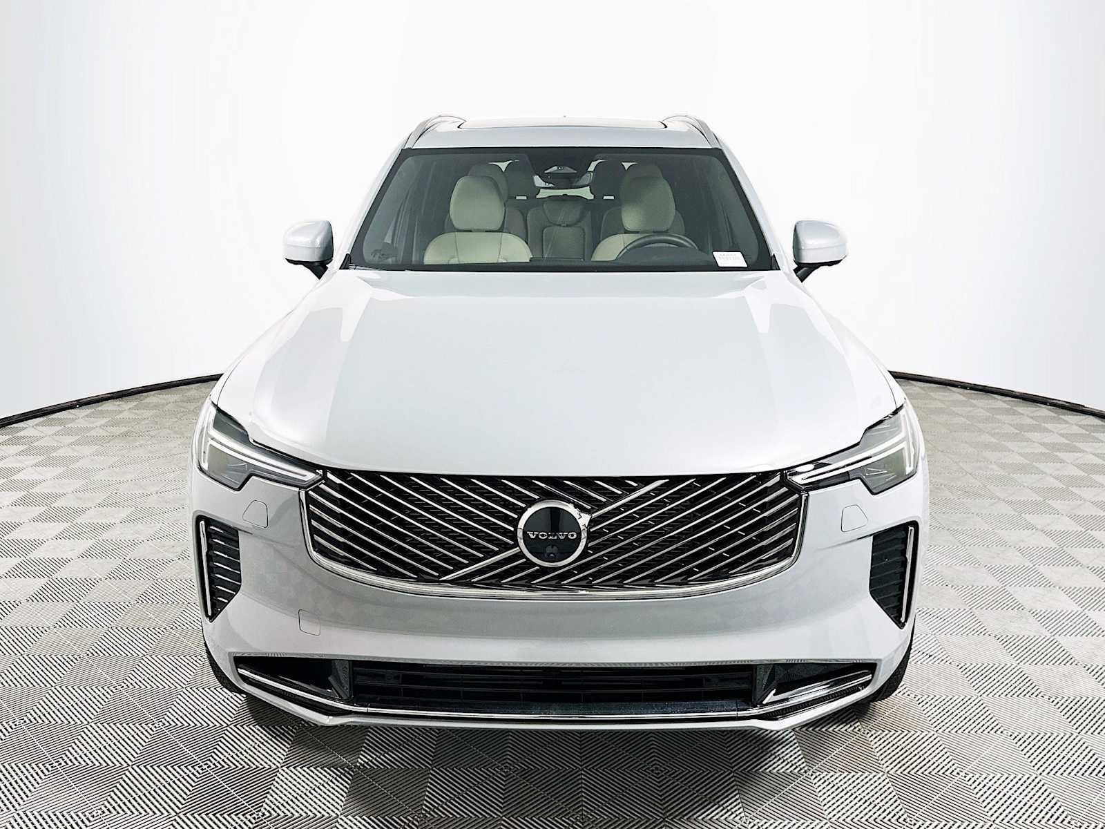 New 2026 Vapour Grey Volvo Plus image 2