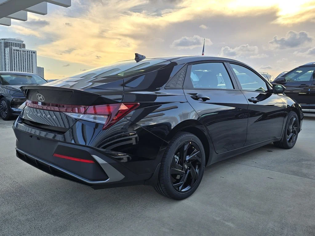 New 2026 Black Hyundai SEL Sport image 3