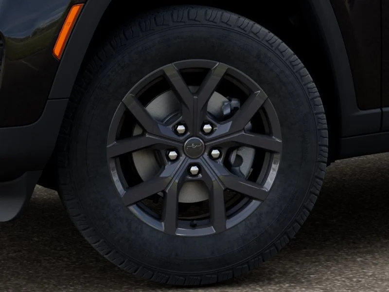 New 2027 High-Gloss Black Paint Jeep Laredo X IN-TRANSIT image 8