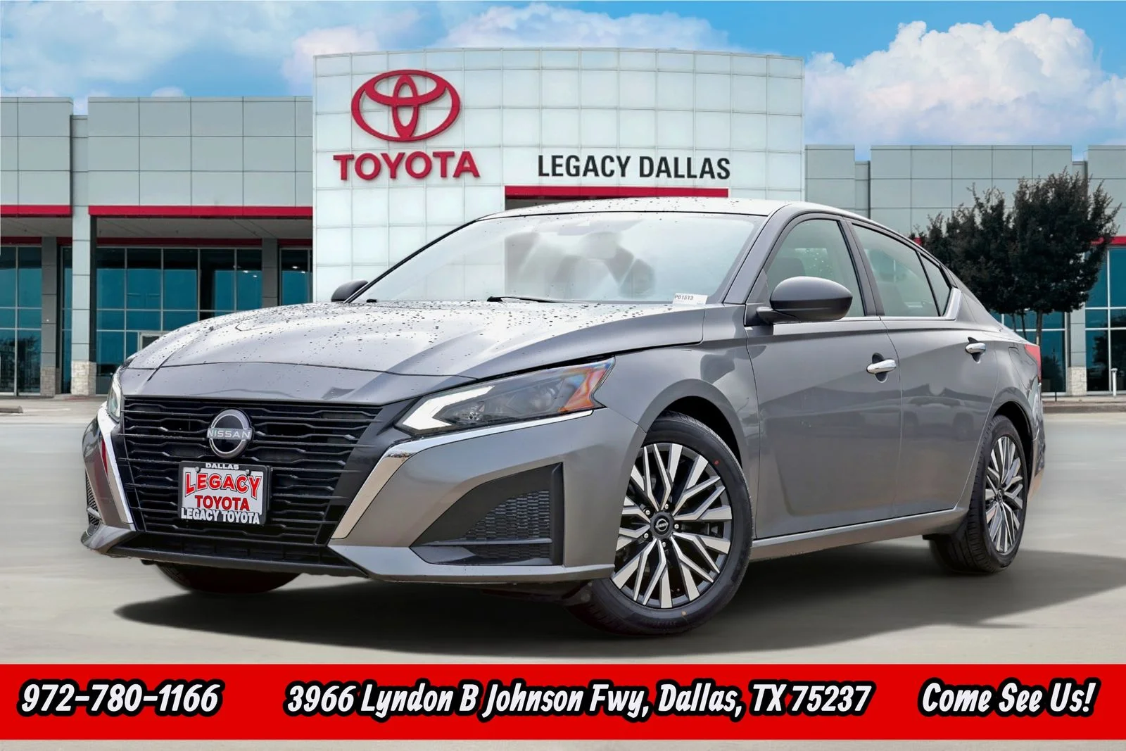 Used 2024 Gray Nissan 2.5 SV image 1