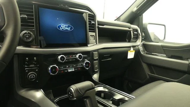 New 2026 Iconic Silver Metallic Ford XLT image 12