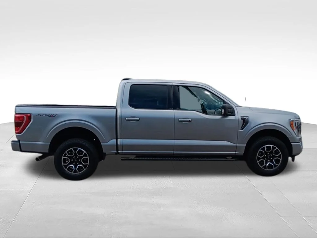 Used 2023 Iconic Silver Metallic Ford XLT image 8