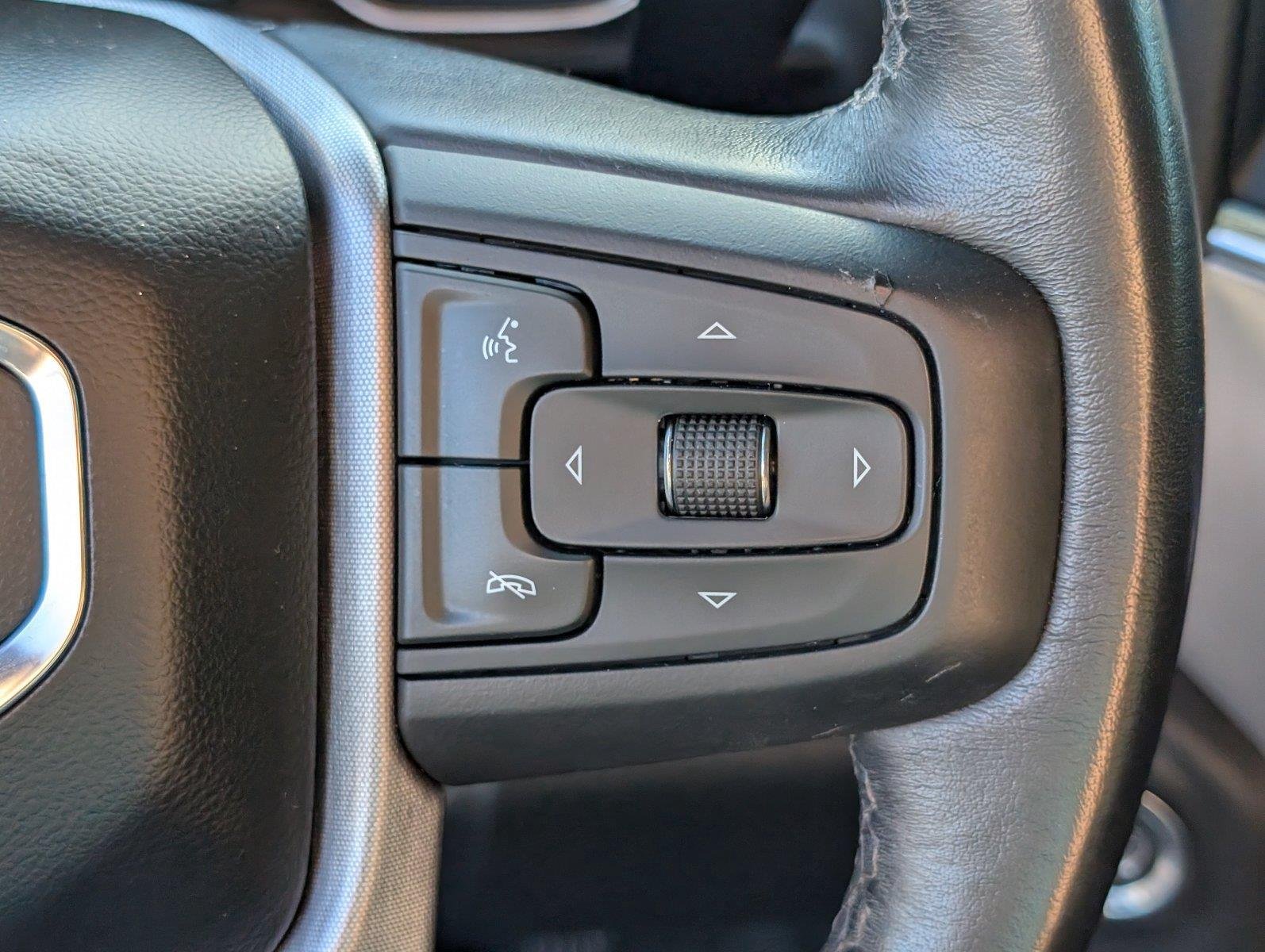 Used 2022 Summit White GMC SLT image 28