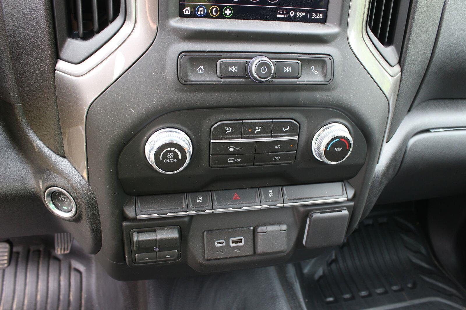 New 2026 Summit White GMC Pro image 22