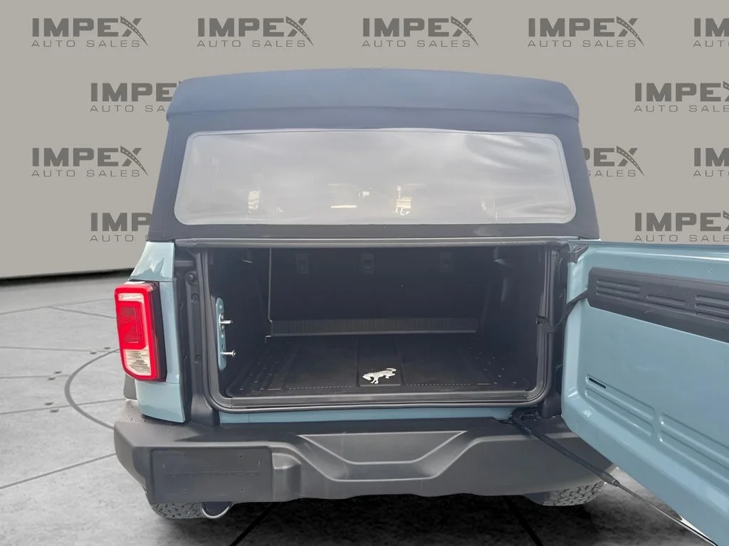 Used 2022 Blue Ford Base image 19
