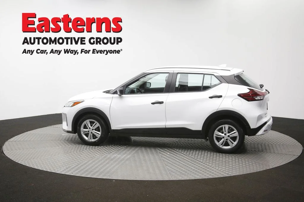 Used 2024 White Nissan S image 60