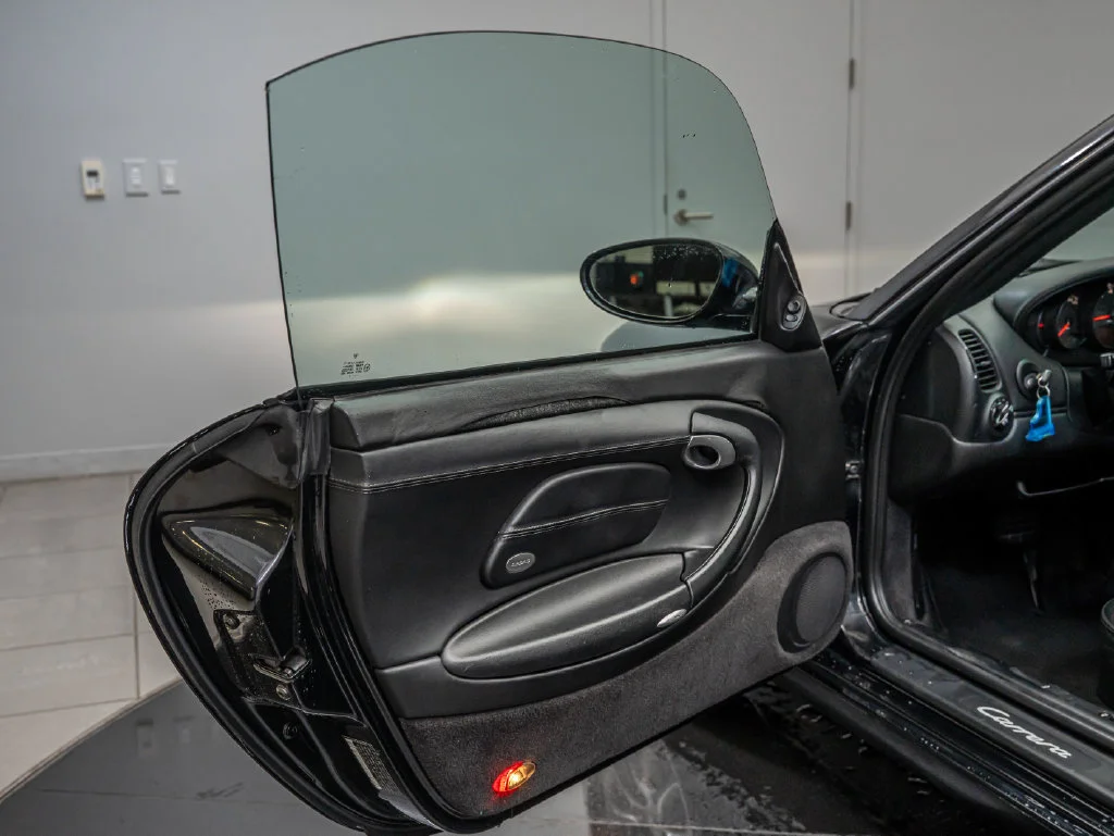 Used 2001 Black Porsche Carrera image 22