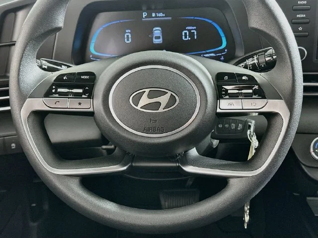 New 2026 Hyundai ELANTRA SE