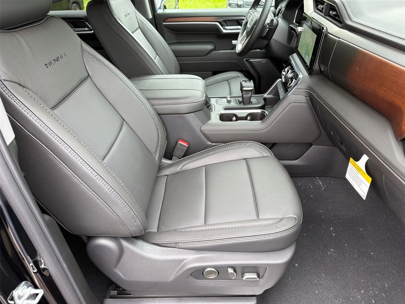2026 GMC Sierra 1500 Denali - Photo 10