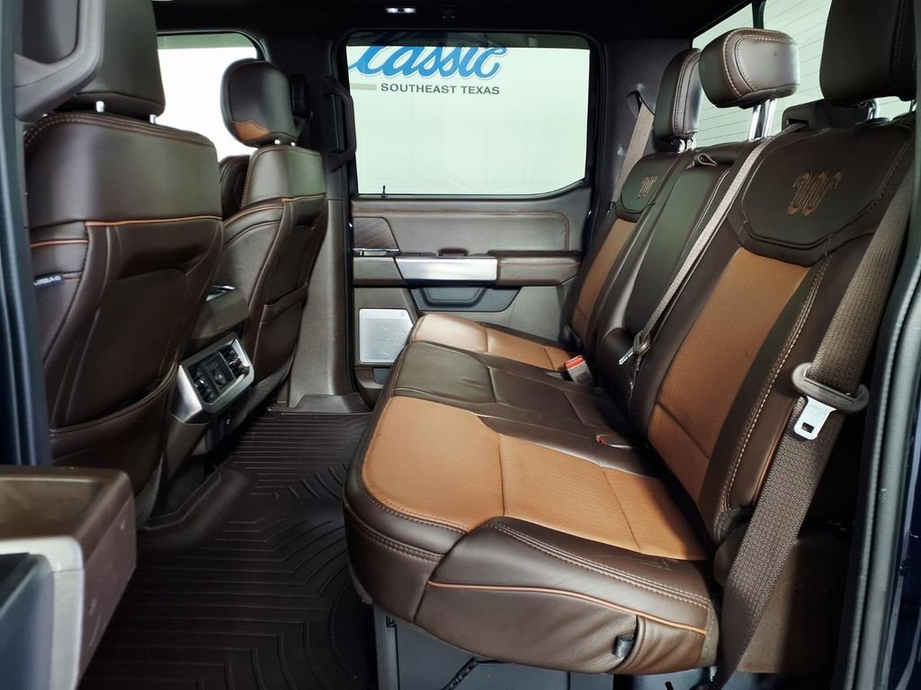 Used 2024  Ford King Ranch image 9