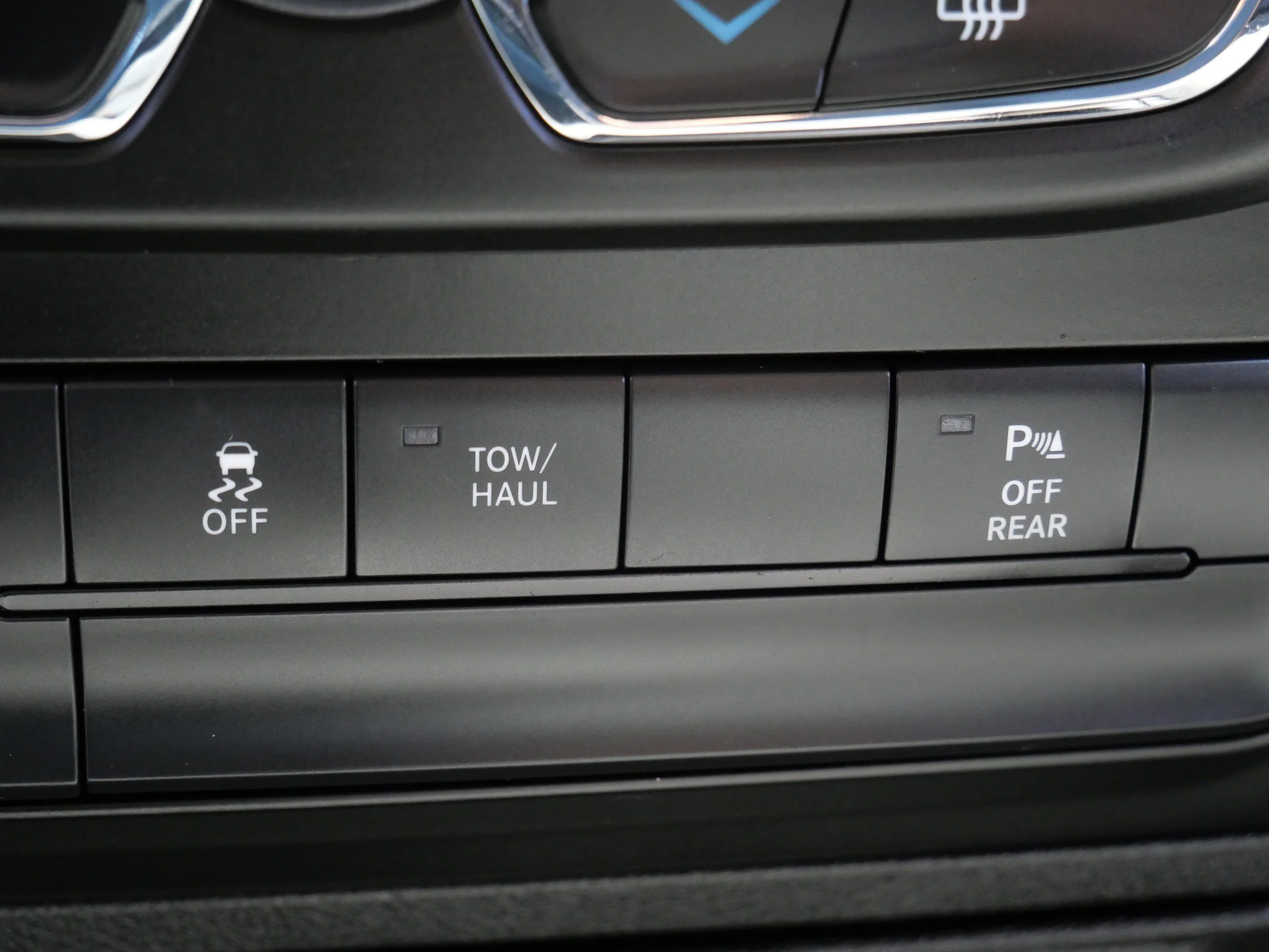 Used 2019 Granite Crystal Metallic Clearcoat Ram Warlock image 32