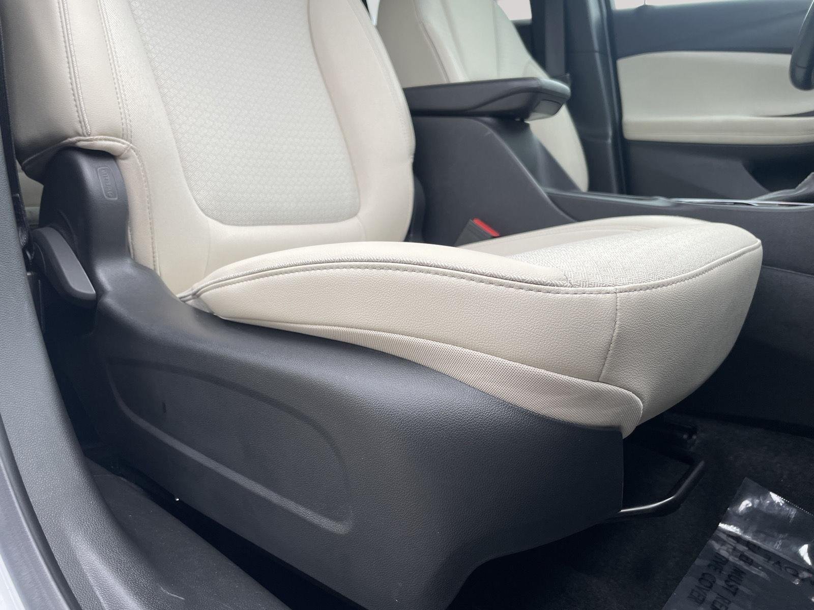 Used 2023 Summit White Buick Preferred image 17