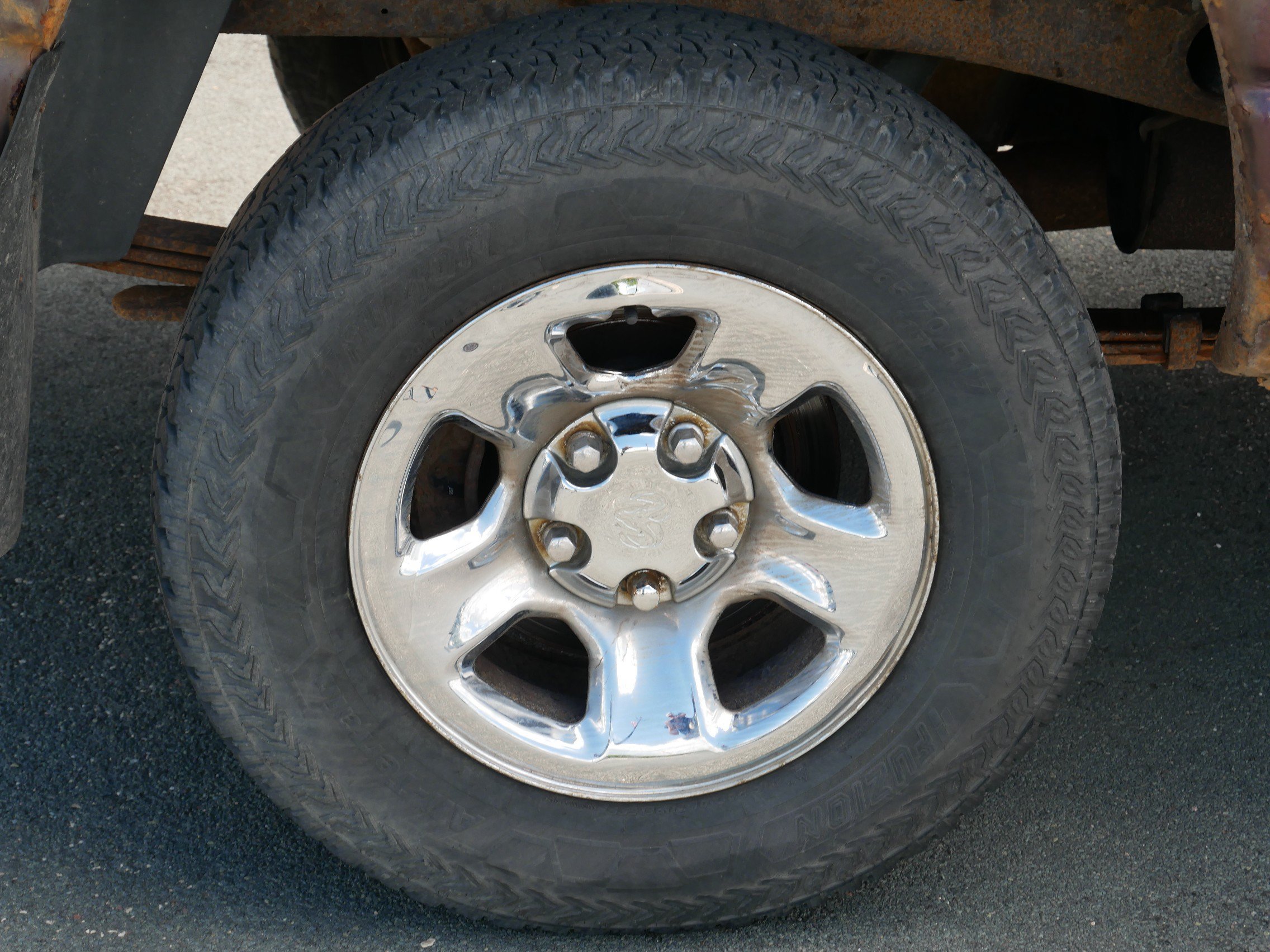 Used 2005 Red Dodge SLT image 9