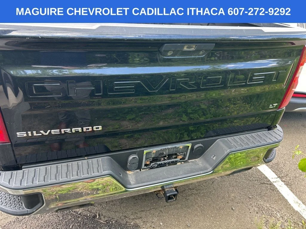 Used 2019 Black Chevrolet LT image 4