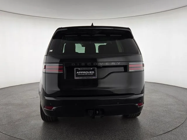 Certified Used 2025 Black Land Rover Dynamic SE image 7