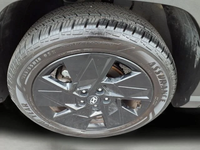Used 2026 Gray Hyundai SEL Sport image 7