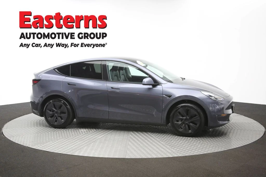 Used 2022 Gray Tesla Long Range image 41