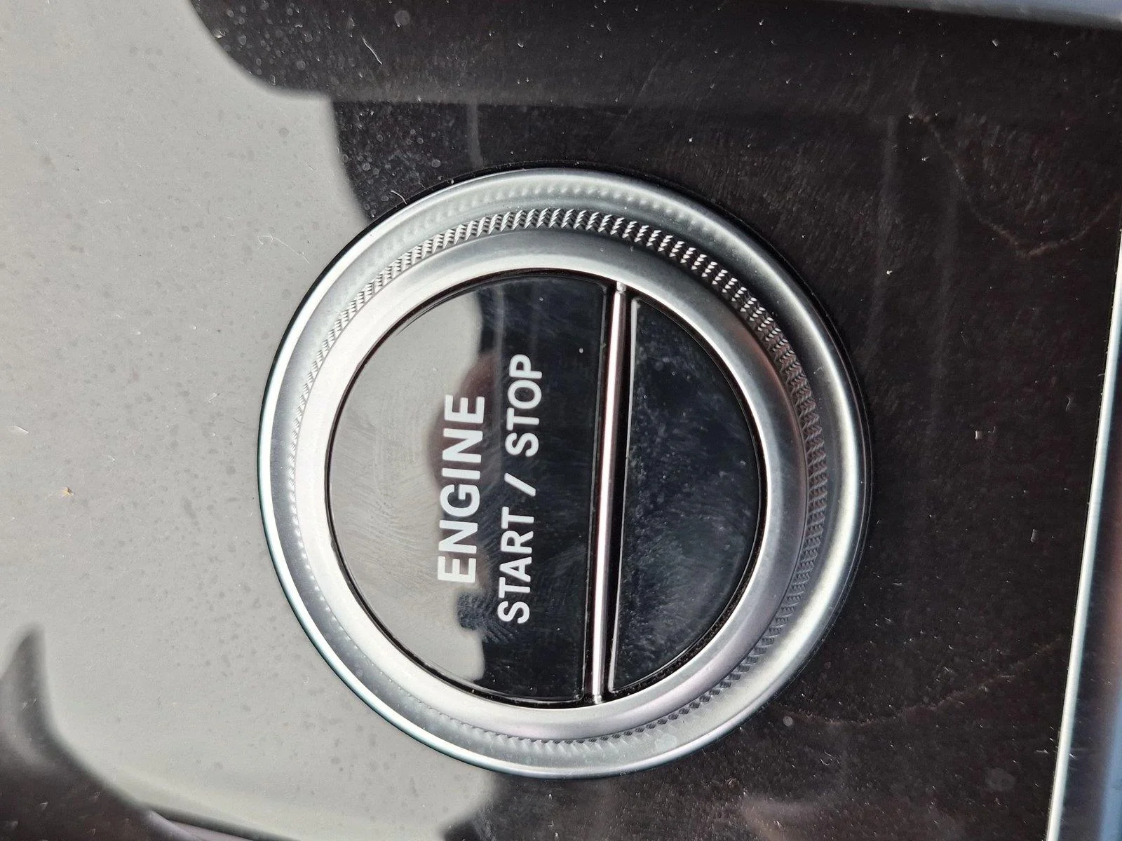 Used 2025 Obsidian Black Metallic Mercedes-Benz S 580e image 29