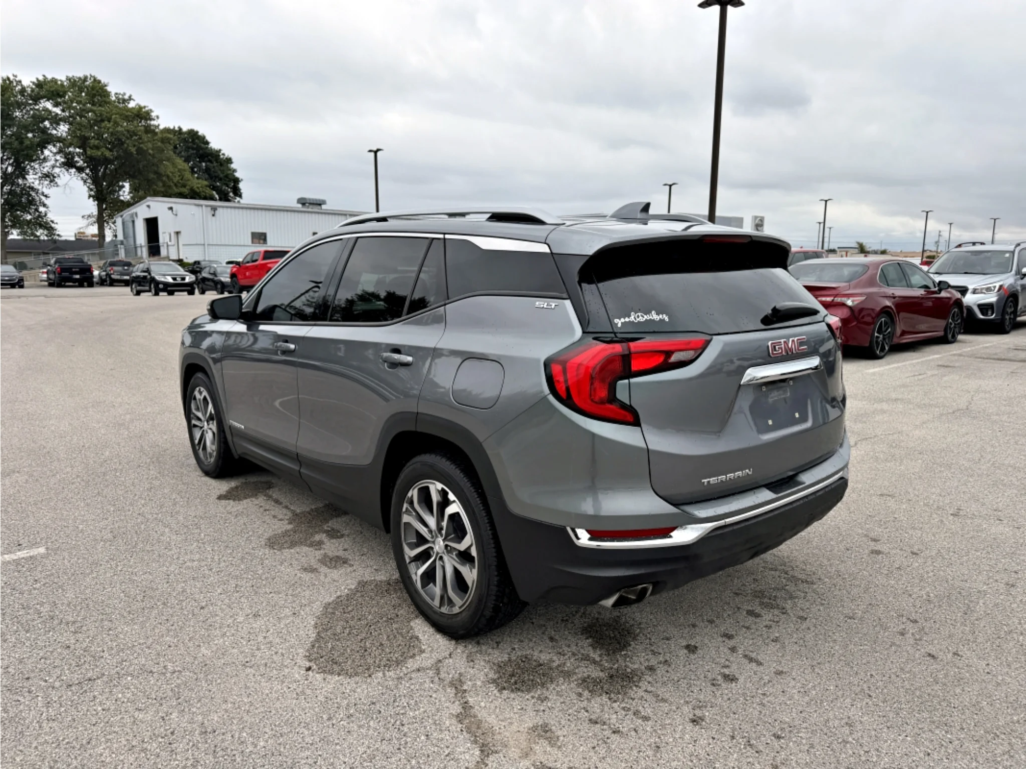 Used 2020 Satin Steel Metallic GMC SLT image 8