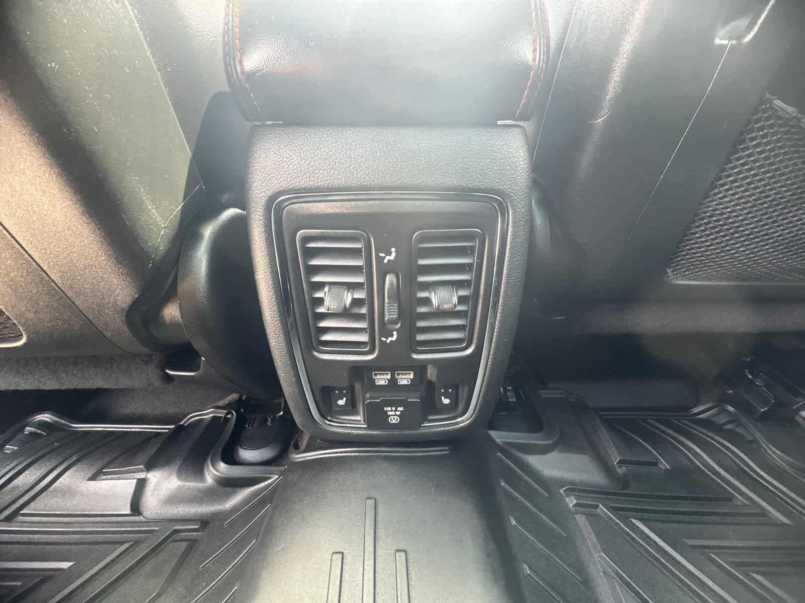 Used 2018 Billet Silver Metallic Clearcoat Jeep Trailhawk image 14
