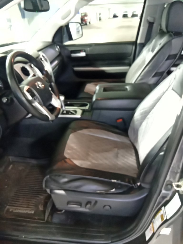 Used 2019 Magnetic Gray Metallic Toyota SR5 image 9