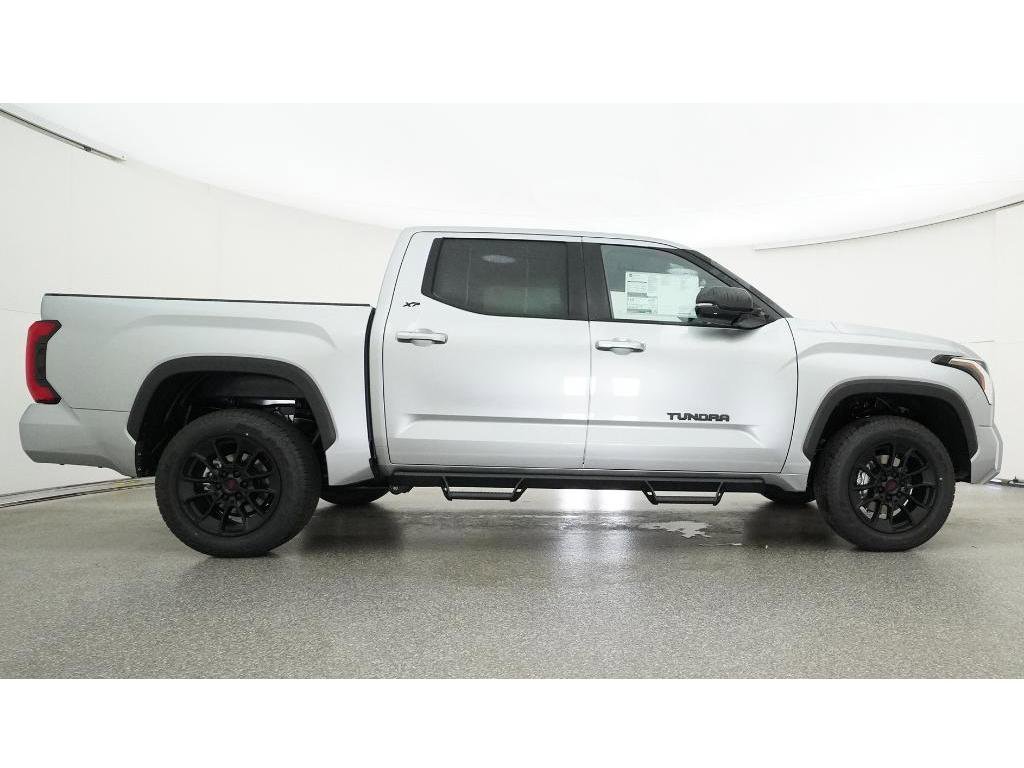 New 2026 Silver Toyota SR5 image 27