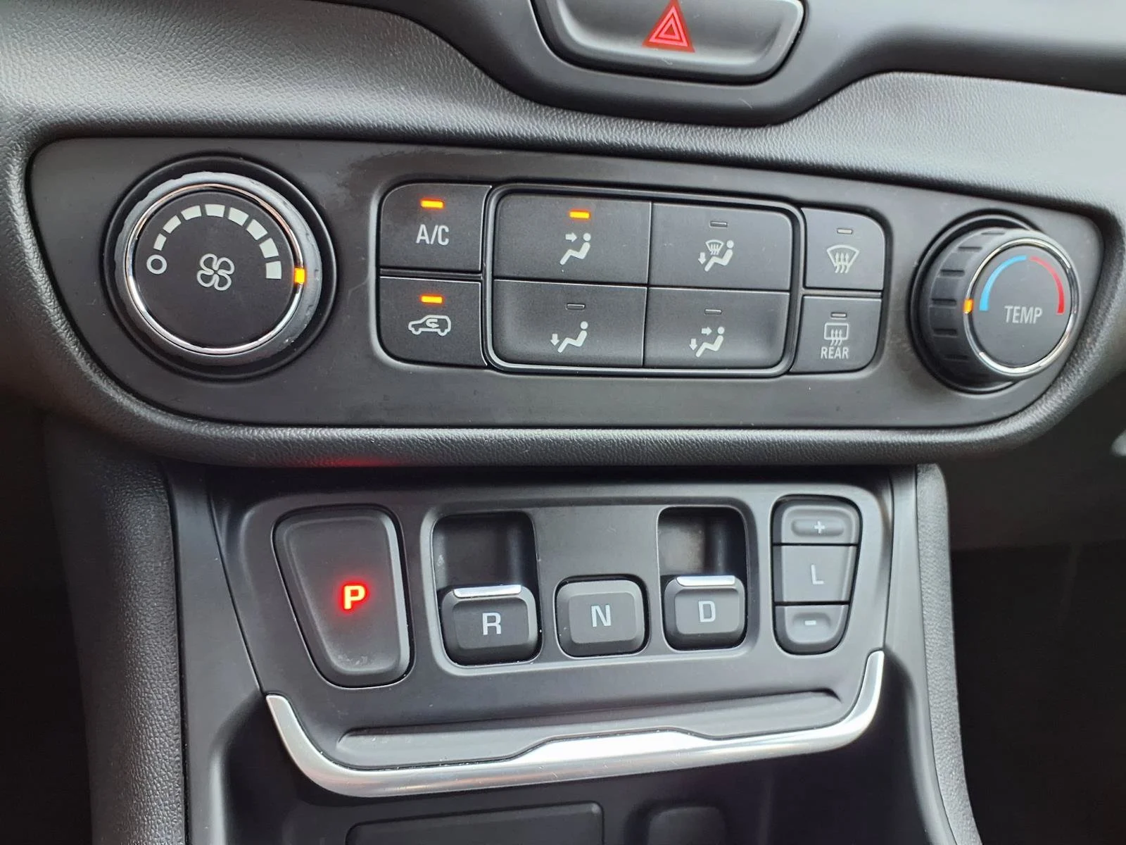 2021 GMC Terrain SLE - Photo 8