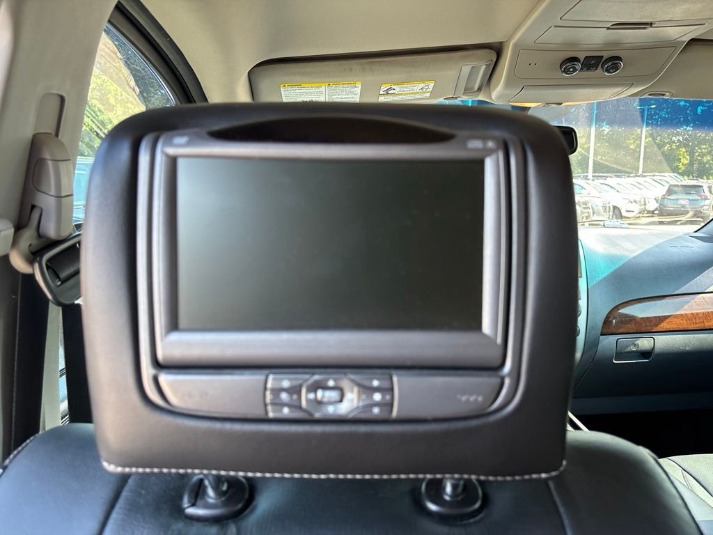 Used 2015 Black Nissan Platinum image 24