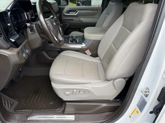 Used 2024 Iridescent Pearl Tricoat Chevrolet LTZ image 11