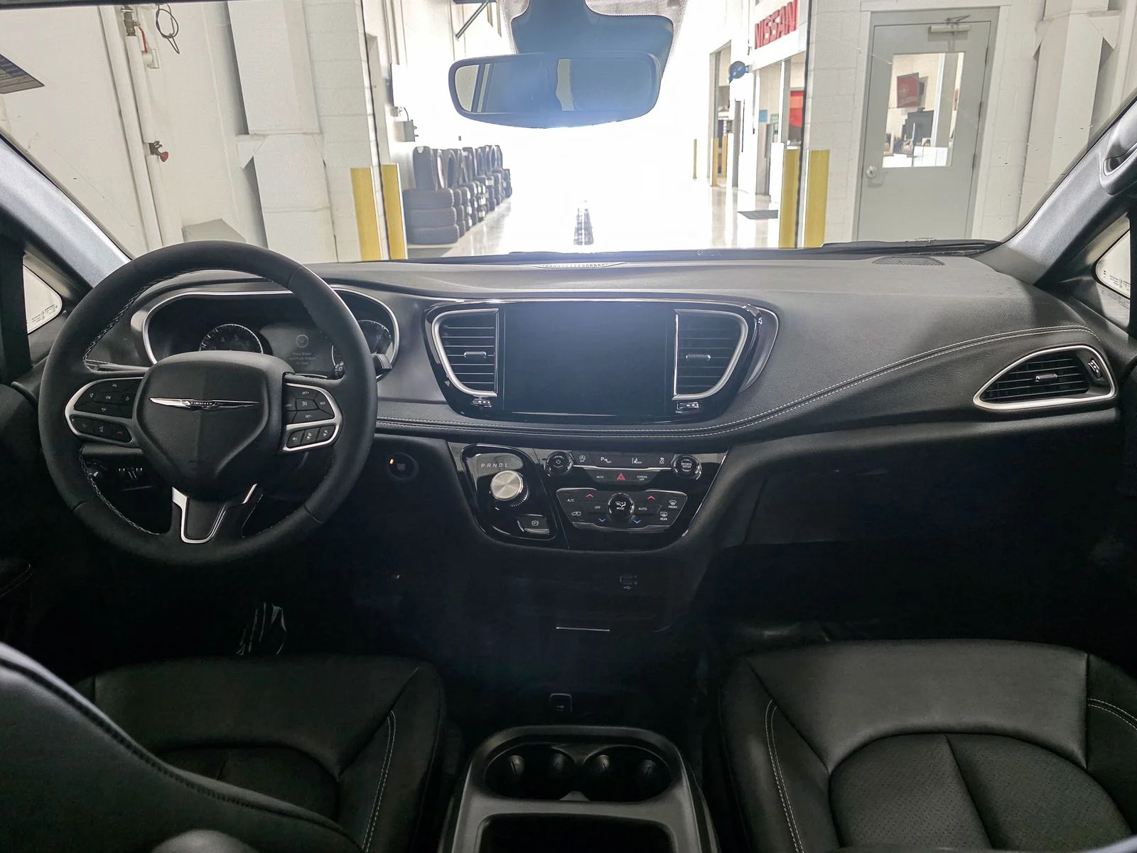 2026 Chrysler Pacifica Select - Photo 25