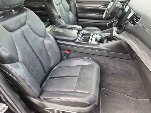 Used 2024 Black Jeep Series II image 21