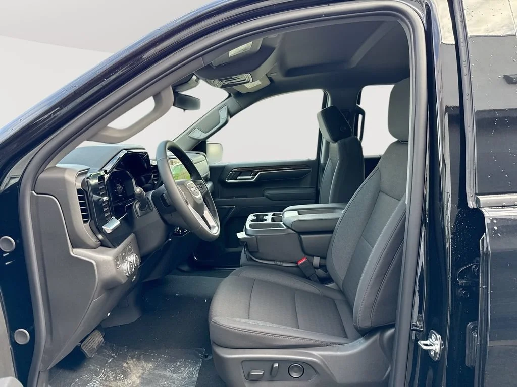 New 2026 Onyx Black GMC Elevation image 19