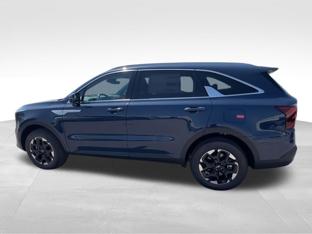 New 2026 Black Kia S image 5